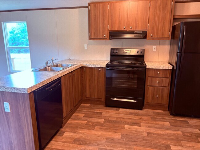 Building Photo - 597 FM 3228