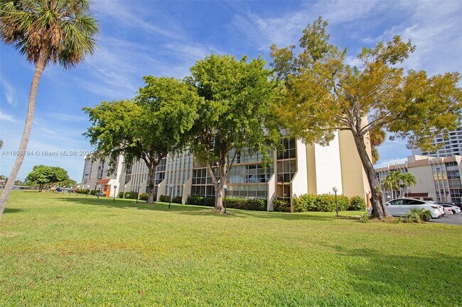 Building Photo - 601 Three Islands Boulevard