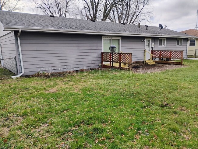 Building Photo - 22 N 17th Ave