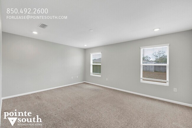 Building Photo - 7063 Abigail St