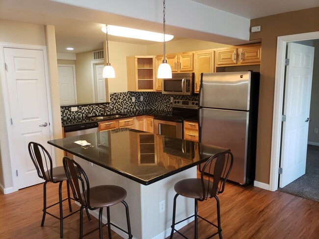 Building Photo - 5201 S Fox St