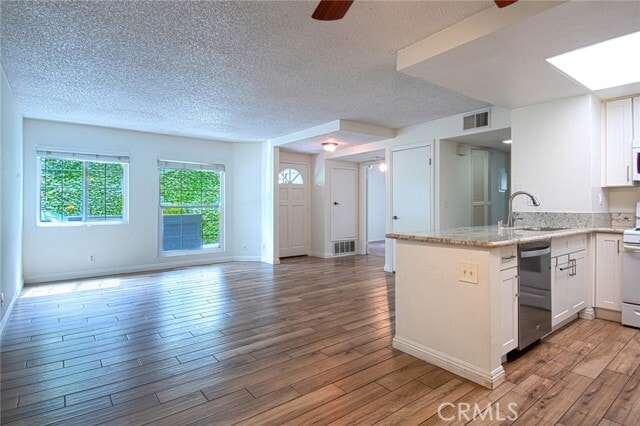 Building Photo - 24407 Avenida De Los Ninos