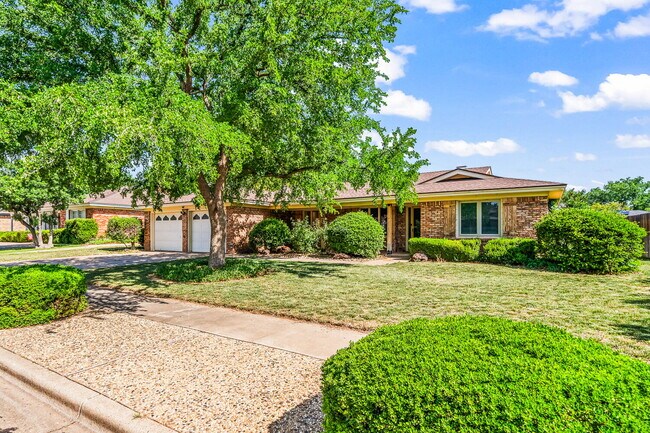Building Photo - Spacious Home in Southwest Lubbock w/ Office