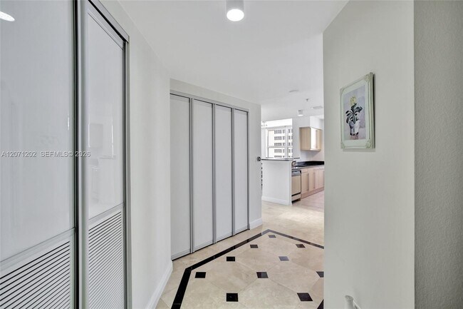 Building Photo - 2080 S Ocean Dr