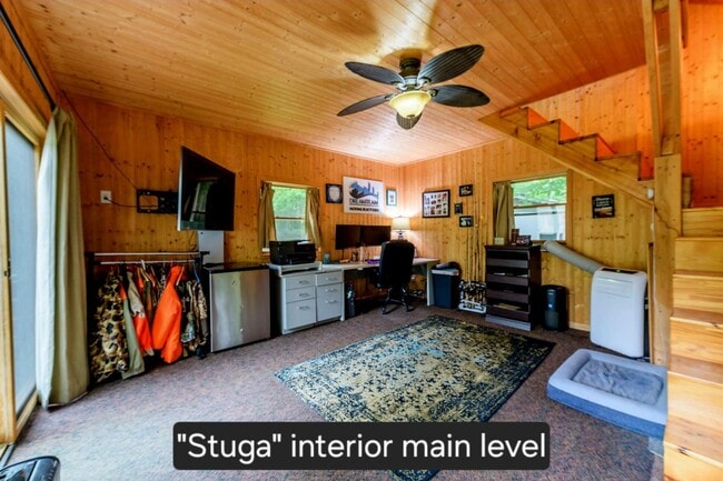 Building Photo - Rare green lake lake home for long term re...