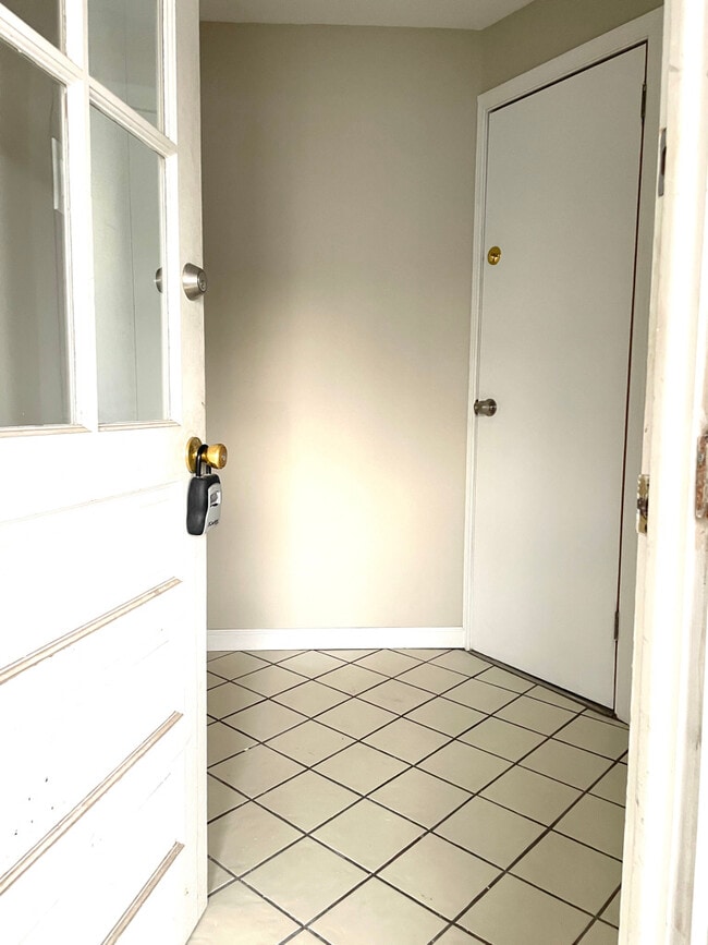 Building Photo - 4680 Umbria St