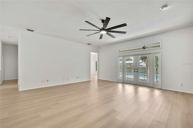 Building Photo - 18401 N 30th St