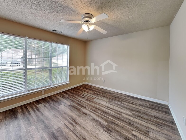 Building Photo - 140 Cannon Dr