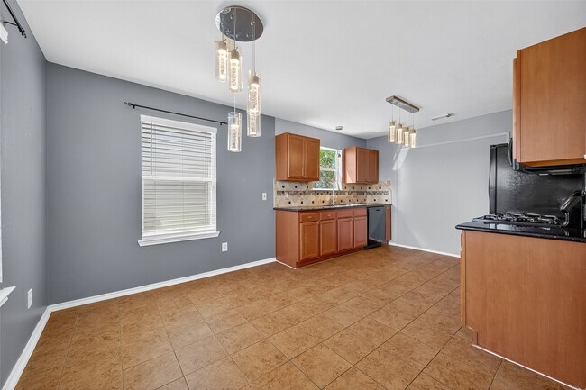 Building Photo - 14435 Benningcrest Ln