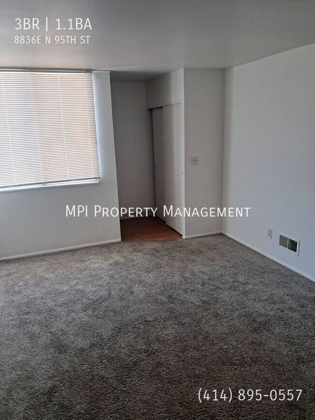 Building Photo - 8836E N 95TH St