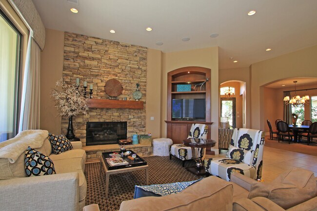 Building Photo - 75739 Via Cortona