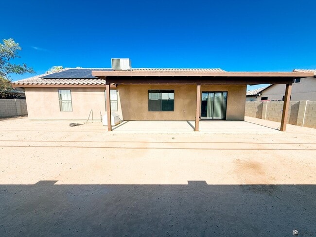 Building Photo - 1524 S 11th Ave
