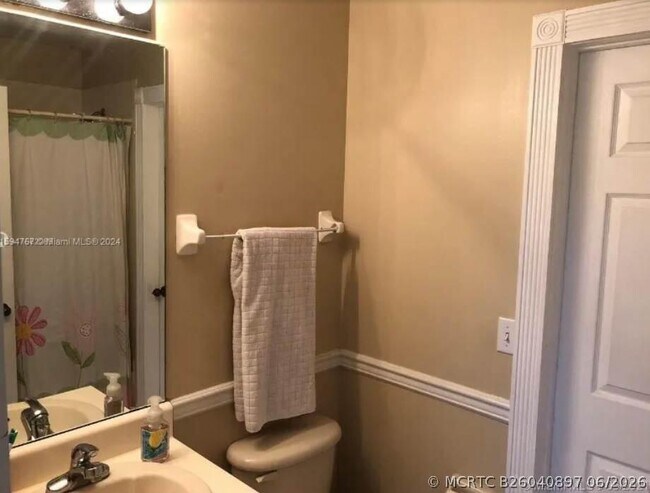 Building Photo - 4310 Vineyard Cir