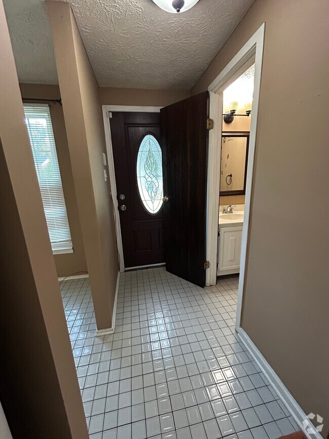 Building Photo - 8551 Castlemill Cir