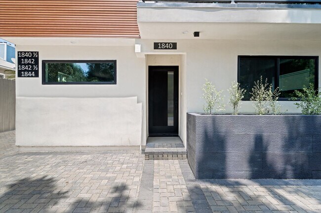 Building Photo - 1840 Stoner Ave