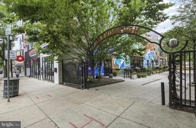 Building Photo - 6168 Ridge Ave