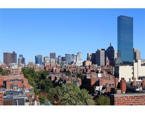 Building Photo - 407 Marlborough St