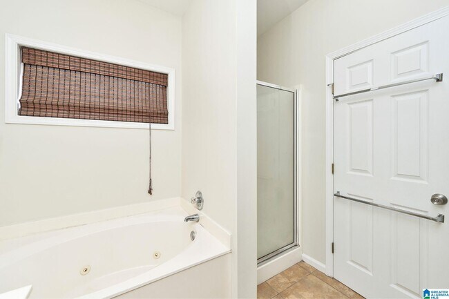 Building Photo - 916 Daventry Trail