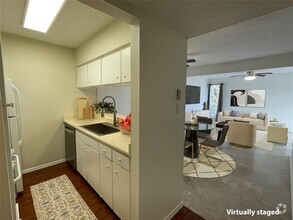 Building Photo - 3431 N Hills Dr