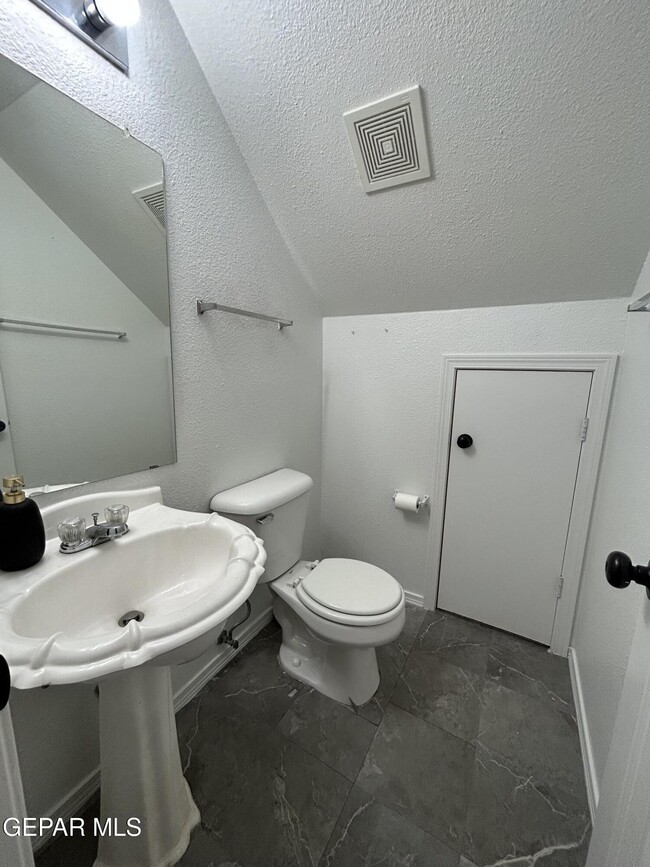 Building Photo - 3413 Mike Godwin Dr