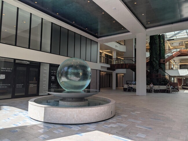 Building Photo - 2715 Tigertail Ave