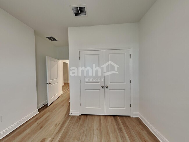 Building Photo - 5451 Boulder Crk Cv