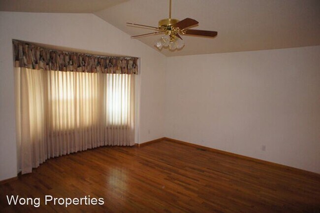 Building Photo - 3 br, 3 bath House - 5177 S. Liverpool Way...
