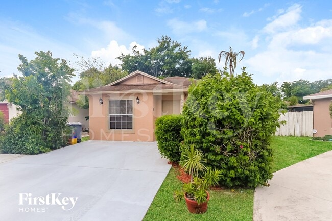 Building Photo - 5709 Boynton Crescent