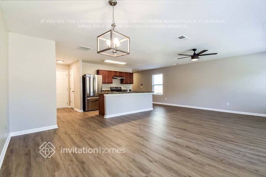 Building Photo - 24 Everett Cir SE