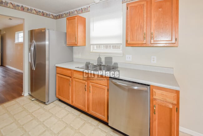 Building Photo - 312 Harts Ford Way