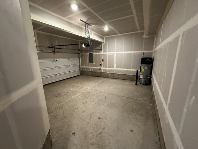 Building Photo - 3294 Southeast 35th Street