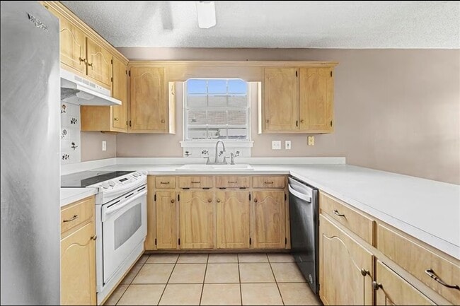 Building Photo - 6474B Cedar Bend Ct