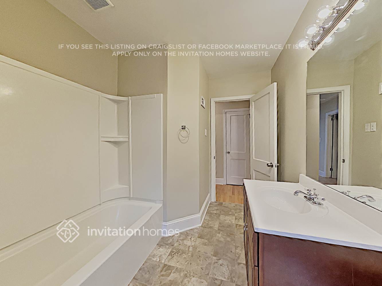 Building Photo - 1417 Seneca Pl