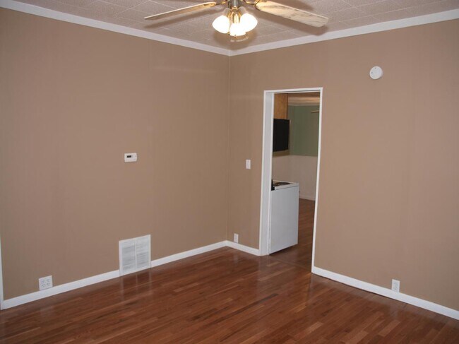 Building Photo - 1914 N 11th St