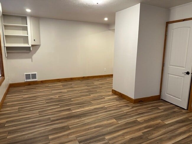 Building Photo - Adorable 1 bedroom Cottage!!