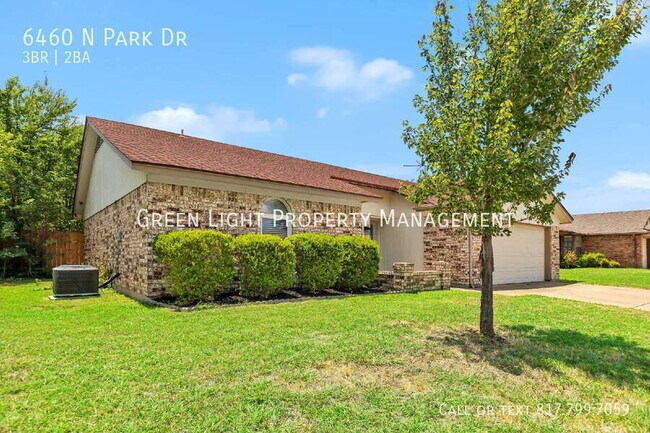Building Photo - 6460 N Park Dr