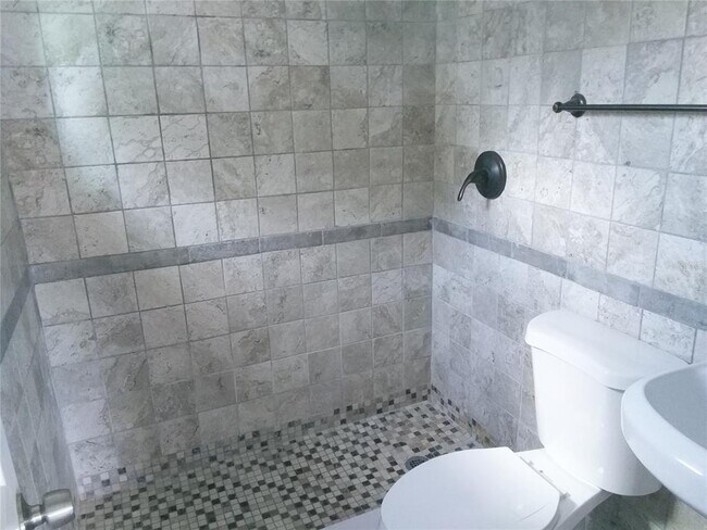 Building Photo - 6041 43rd Ave N