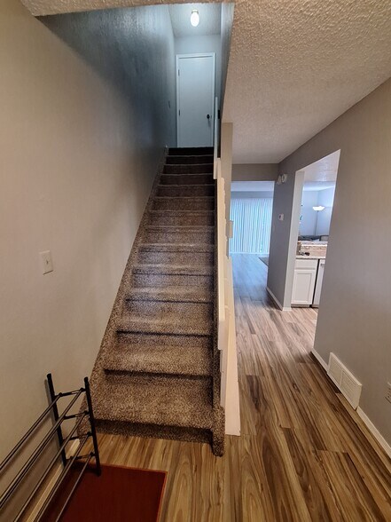 Building Photo - 1241 Firefly Cir