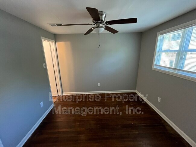 Building Photo - 1041 Railton Rd