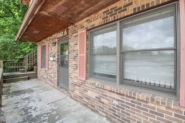 Building Photo - 1812 Sunrise Dr