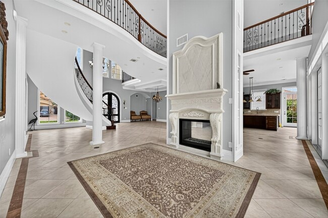 Building Photo - 3802 Louvre Ln