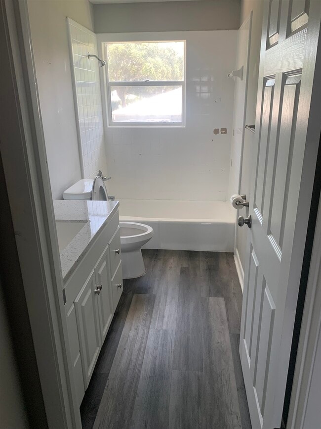 Building Photo - 207 State Rd 207