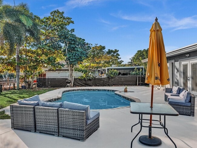 Building Photo - 4416 SW 35th Ave