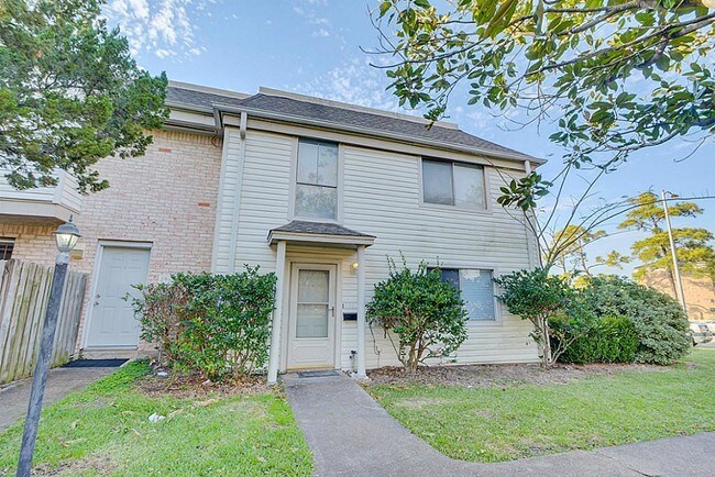 Building Photo - 8967 Imogene St