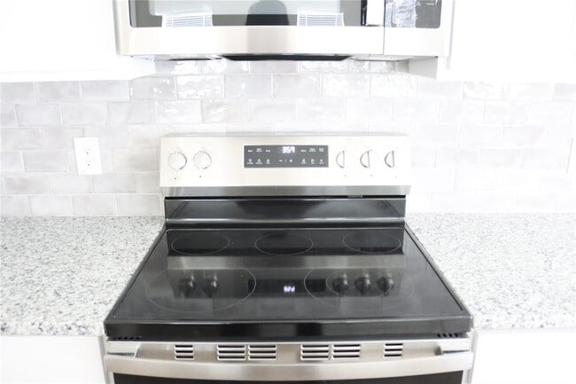 Building Photo - 518 Whirlaway Dr