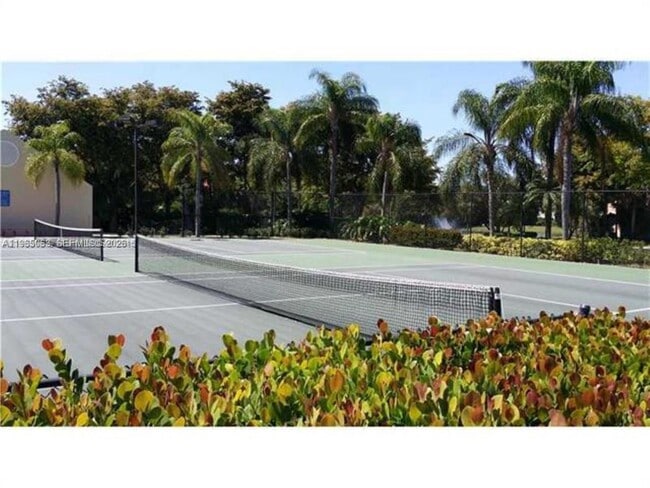 Building Photo - 651 Lyons Rd