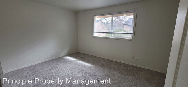 Building Photo - 2 br, 1.5 bath House - 1488 Fetters Loop