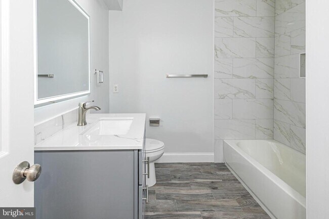 Building Photo - 7 Exeter Ct