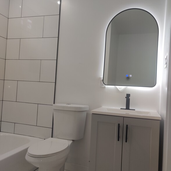 Bathroom - 2546 N 11th St