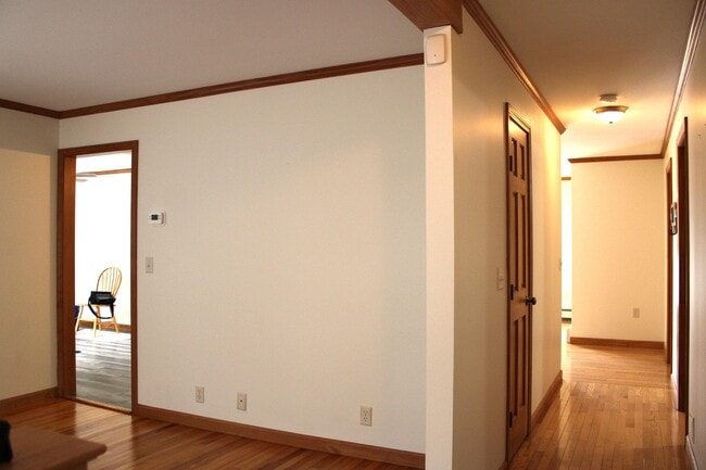 Building Photo - 1878 Riverside Dr